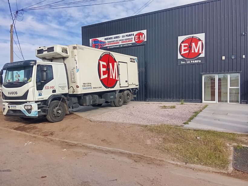 Sucursal de Transporte EZE-MIC en Santa Rosa, La Pampa